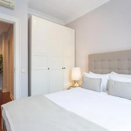 Living Chiado Apartment Lisbon
